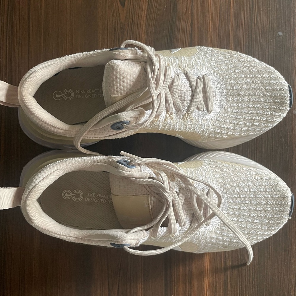 Nike Women's Beige Athletic Shoes
